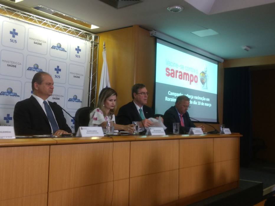 Ministro diz que poderá abrir edital do Mais Médicos para venezuelanos